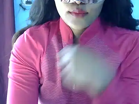 Snapshot of Nehasingh2024 chatting on November 18, 2025, 9:03 am Nehasingh2024 online show from November 18, 2025, 9:03 am