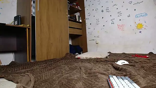 pepsicolacouple online show from February 8, 2025, 12:06 am