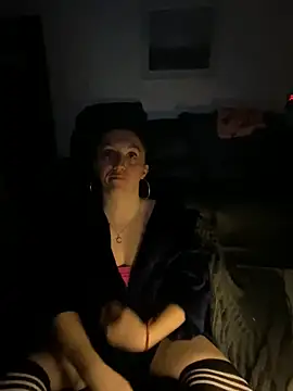 Snapshot of Stoner_BarbieXX chatting on May 9, 2026, 8:58 pm Stoner BarbieXX online show from May 9, 2026, 8:58 pm