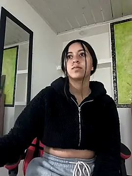 Snapshot of zoe_connor19 chatting on February 4, 2026, 8:03 pm zoe connor19 online show from February 4, 2026, 8:03 pm