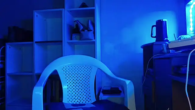 DirtyDi97 online show from November 12, 2025, 2:23 am