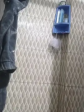 Tu papi 69  online show from November 20, 2025, 12:33 am