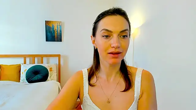 Snapshot of LovelyeeMia chatting on December 19, 2024, 10:45 am LovelyeeMia online show from December 19, 2024, 10:45 am