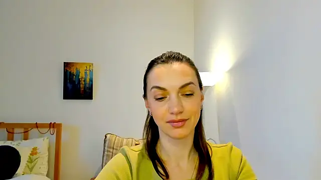 Snapshot of LovelyeeMia chatting on December 24, 2024, 12:11 pm LovelyeeMia online show from December 24, 2024, 12:11 pm