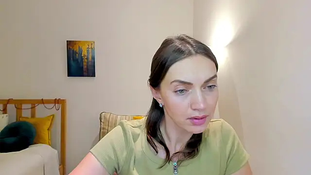 Snapshot of LovelyeeMia chatting on December 29, 2024, 3:13 pm LovelyeeMia online show from December 29, 2024, 3:13 pm