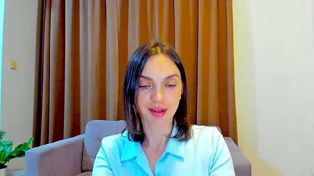 Snapshot of LovelyeeMia chatting on October 22, 2025, 10:48 am LovelyeeMia online show from October 22, 2025, 10:48 am