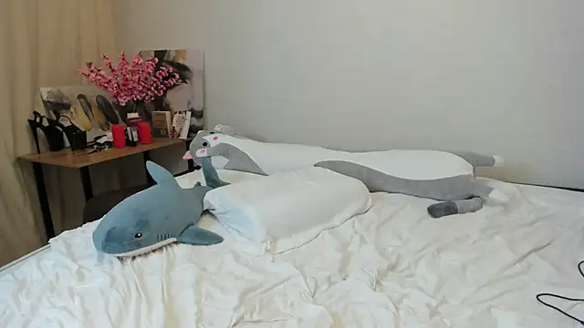 Shadow Dance online show from February 5, 2025, 5:42 pm