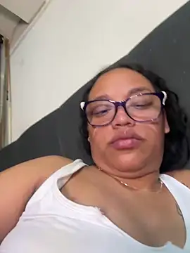 Snapshot of angela_angels_ chatting on December 7, 2024, 10:34 am angela angels online show from December 7, 2024, 10:34 am