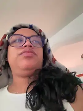 Snapshot of angela_angels_ chatting on December 25, 2024, 5:05 pm angela angels online show from December 25, 2024, 5:05 pm