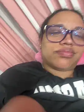 Snapshot of angela_angels_ chatting on December 30, 2024, 10:32 am angela angels online show from December 30, 2024, 10:32 am