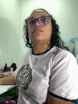 Snapshot of angela_angels_ chatting on September 30, 2025, 2:38 am angela angels online show from September 30, 2025, 2:38 am