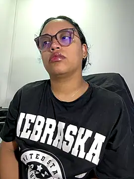 Snapshot of angela_angels_ chatting on October 20, 2025, 3:07 am angela angels online show from October 20, 2025, 3:07 am