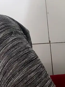 Juliano69xv online show from November 10, 2025, 3:00 pm