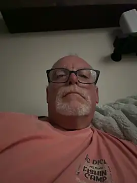 wildrocket02 online show from May 15, 2026, 3:57 am