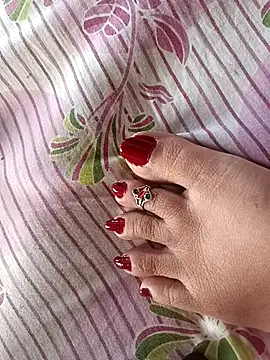 lakey91girl online show from April 6, 2026, 4:57 am