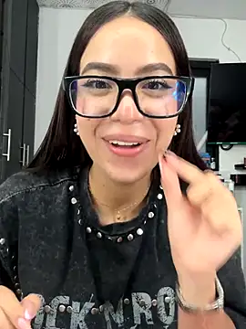 Snapshot of IamSteph13 chatting on October 10, 2025, 2:54 am IamSteph13 online show from October 10, 2025, 2:54 am