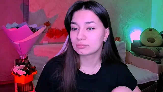 Swee Alicee online show from February 19, 2025, 1:06 pm