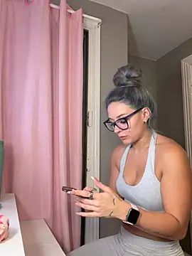 lexybabyxo online show from May 26, 2026, 11:17 am