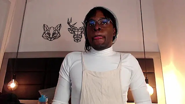 candy lovee69 online show from February 28, 2025, 10:39 pm