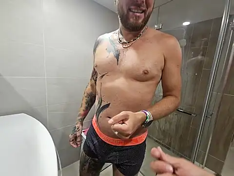 Snapshot of manforhotfun chatting on September 26, 2025, 8:57 pm manforhotfun online show from September 26, 2025, 8:57 pm