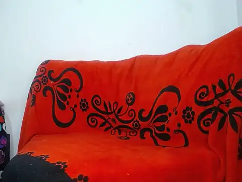 diamonmeli online show from January 8, 2025, 12:37 pm