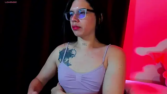 Samantha Rusell online show from July 10, 2026, 5:04 pm