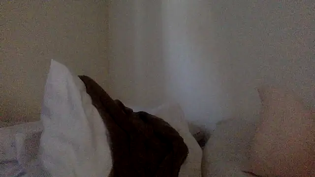 yeswewill13 online show from October 18, 2025, 6:19 pm