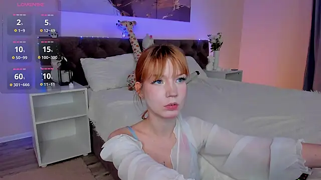 Linablueeyed online show from November 15, 2025, 9:17 am