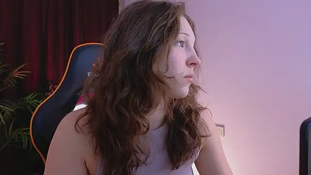 cherry lea online show from February 6, 2026, 6:11 pm