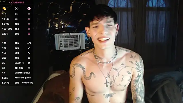 Apolo Hidalgo01 online show from December 3, 2025, 10:30 pm