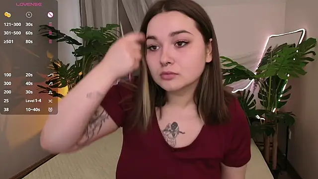Snapshot of Alice_Walters chatting on September 24, 2025, 2:31 pm Alice Walters online show from September 24, 2025, 2:31 pm