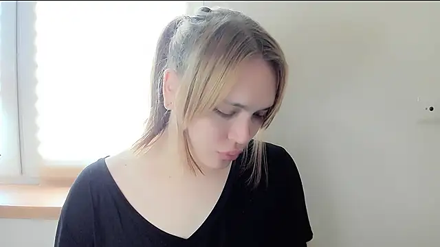 fem to online show from February 23, 2025, 9:22 am