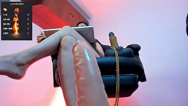 charlotte joliedart online show from February 28, 2025, 8:53 am