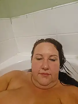 Snapshot of Bekahblows chatting on February 10, 2025, 7:07 pm Bekahblows online show from February 10, 2025, 7:07 pm