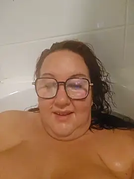 Snapshot of Bekahblows chatting on October 12, 2025, 9:14 pm Bekahblows online show from October 12, 2025, 9:14 pm