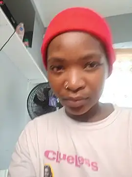 Snapshot of NunuBerry16 chatting on July 23, 2026, 12:47 pm NunuBerry16 online show from July 23, 2026, 12:47 pm