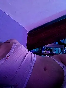 Snapshot of trannyfrench422 chatting on September 11, 2025, 11:27 pm trannyfrench422 online show from September 11, 2025, 11:27 pm