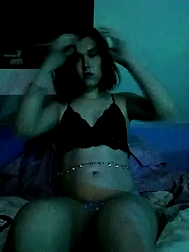 Snapshot of trannyfrench422 chatting on November 5, 2025, 4:01 am trannyfrench422 online show from November 5, 2025, 4:01 am