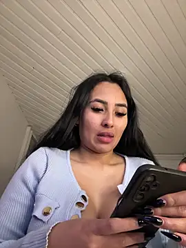 Snapshot of Anily_Lovely chatting on February 6, 2025, 2:33 am Anily Lovely online show from February 6, 2025, 2:33 am