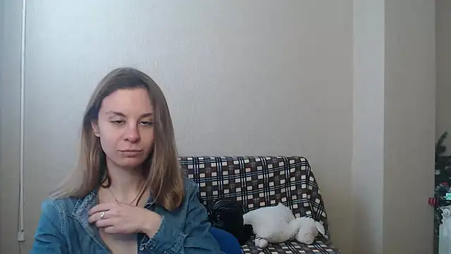 Alissa Joli online show from March 19, 2025, 10:55 am