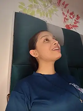 Snapshot of Aleena_Rai chatting on September 8, 2025, 6:51 pm Aleena Rai online show from September 8, 2025, 6:51 pm