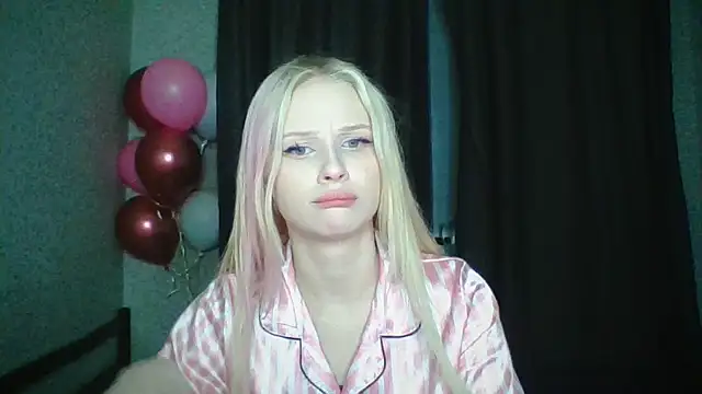 lisa barbie online show from December 5, 2024, 12:22 pm