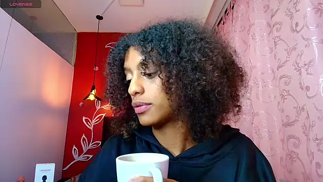 Zia Green online show from March 5, 2025, 3:18 pm