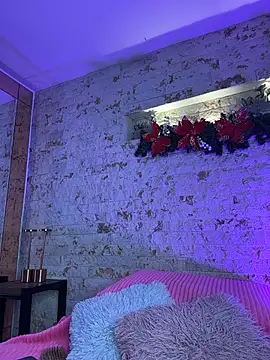 Snapshot of pamela_west chatting on December 20, 2025, 7:32 pm pamela west online show from December 20, 2025, 7:32 pm