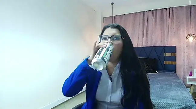Asly Morgan online show from February 14, 2025, 3:33 am