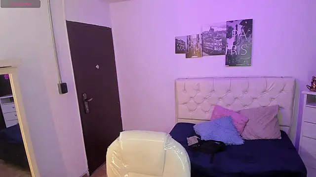 Amy Kiitty  online show from February 24, 2026, 1:31 pm