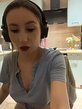 viviandaimond1 online show from March 15, 2025, 5:37 pm