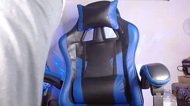 SexyBoy-Bigclit online show from November 16, 2025, 1:39 pm