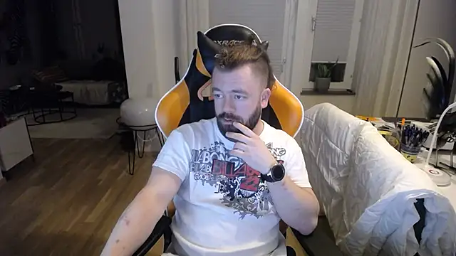 Sebuleczek online show from February 26, 2025, 2:04 am