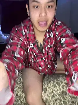 gamingcouple420 online show from February 9, 2026, 5:44 am